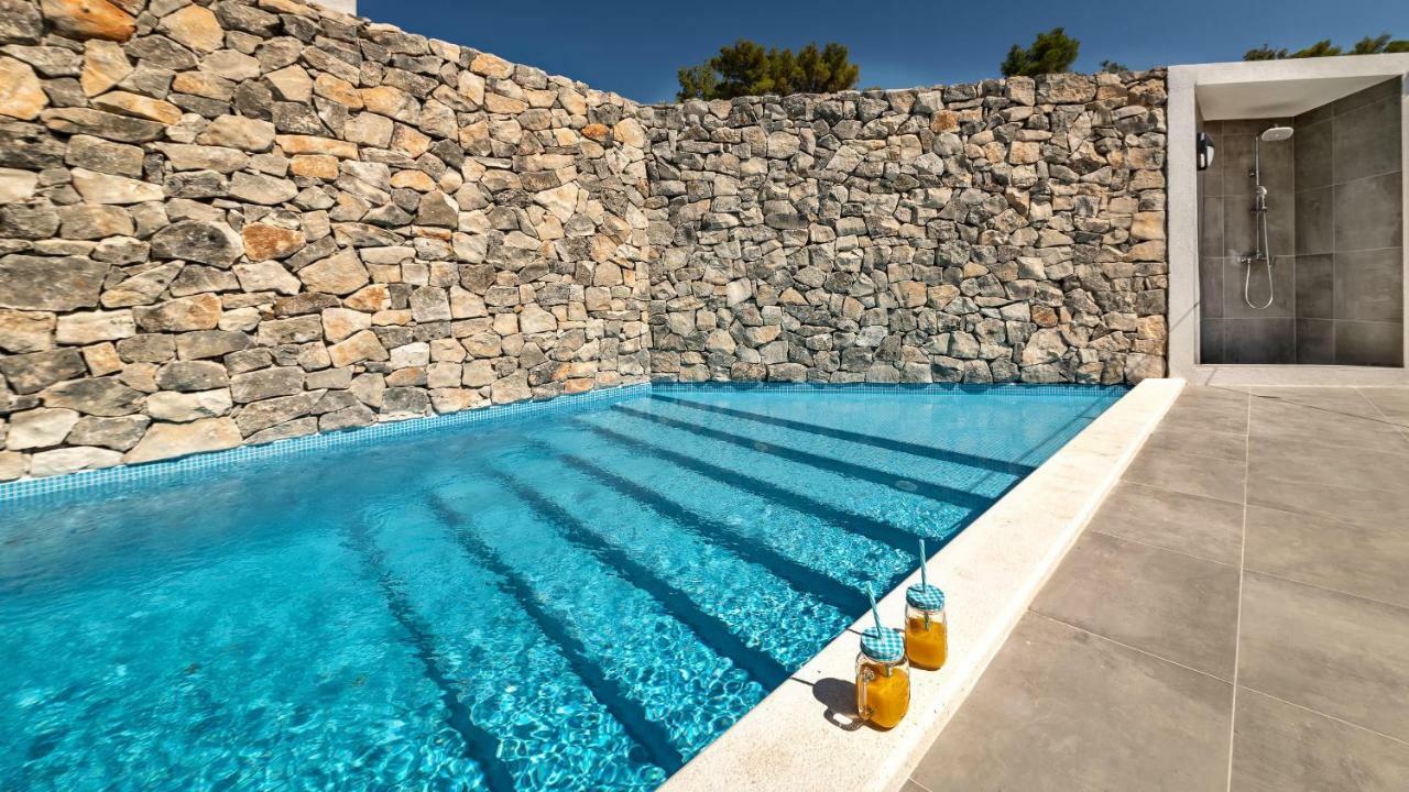 Villa Petra Sutivan Buitenkant foto